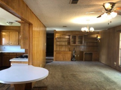 316 Hillcrest Ave, Dalhart, Dallam, Texas, United States 79022, 3 Bedrooms Bedrooms, ,1.75 BathroomsBathrooms,Single Family Home,Residential Properties,Hillcrest Ave,1298